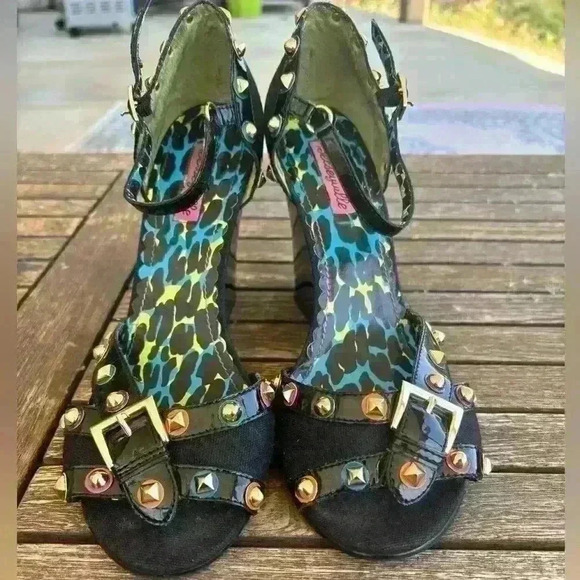 Betsey Johnson Betseyville wedge heels size 9.5 M- heel height 4” - Picture 9 of 12